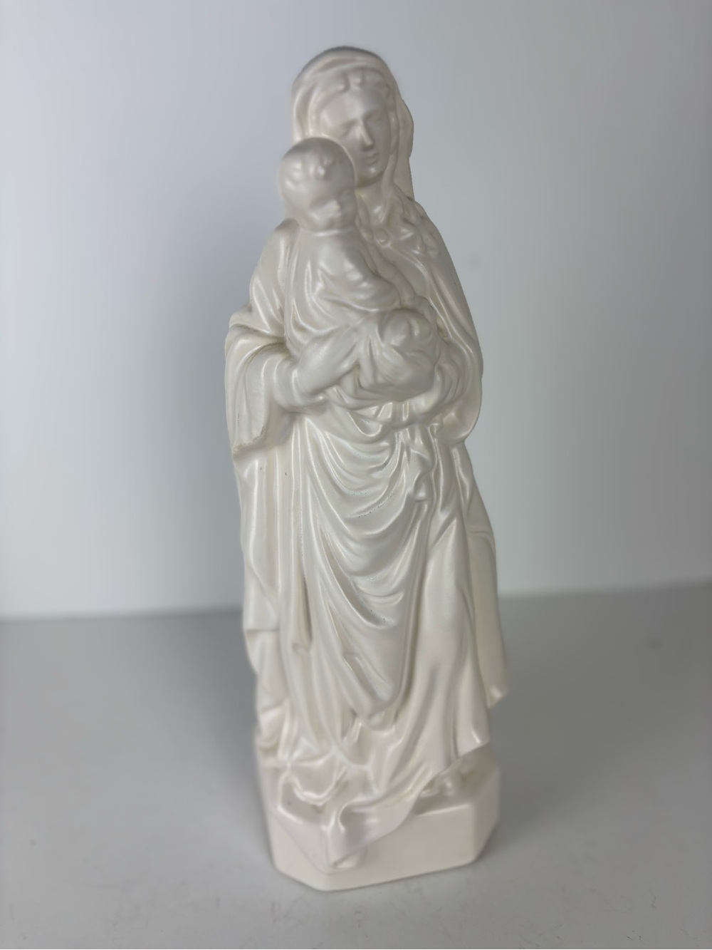 Vintage White Ceramic Madonna & Child Statue/Religous Devotional Art-14”